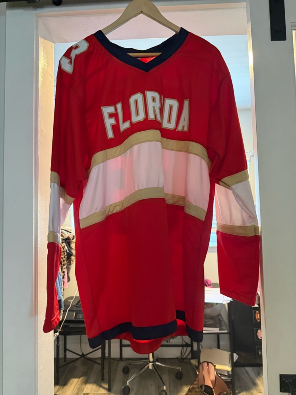 🔥Brad Marchand Autographed Jersey – JSA Certified RARE Florida Panthers Edition! - Picture 2 of 7
